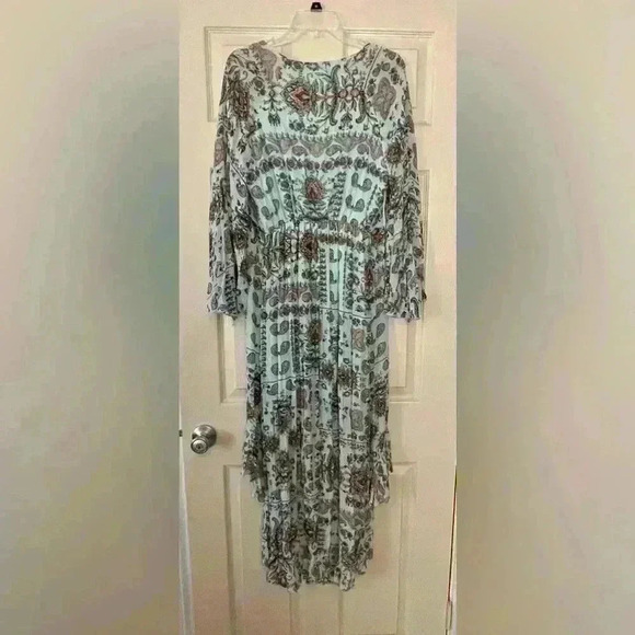 Altr’d State multi hi low dress. Size Medium - Picture 5 of 5